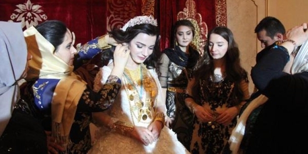 Gelin altınları taşıyamadı