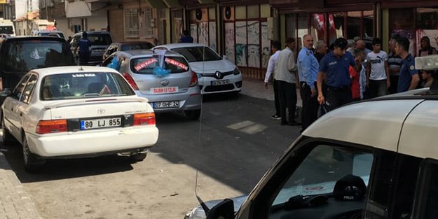 Gelin ve damat düğünü terk etti! Halay esnasında kavga çıktı, 3 kişi yaralandı