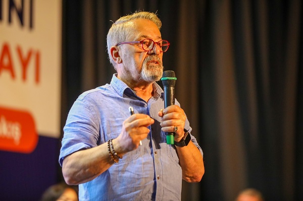 Gemlik taşınmalı mı taşınmamalı mı? Naci Görür kafaları karıştırdı