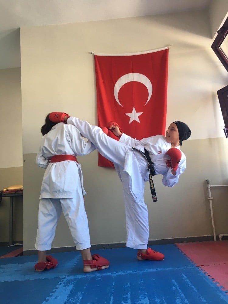 Gemlikli sporcu milli takıma davet edildi 