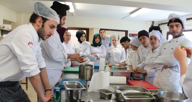 Genç aşçılar sektöre kazandırılıyor