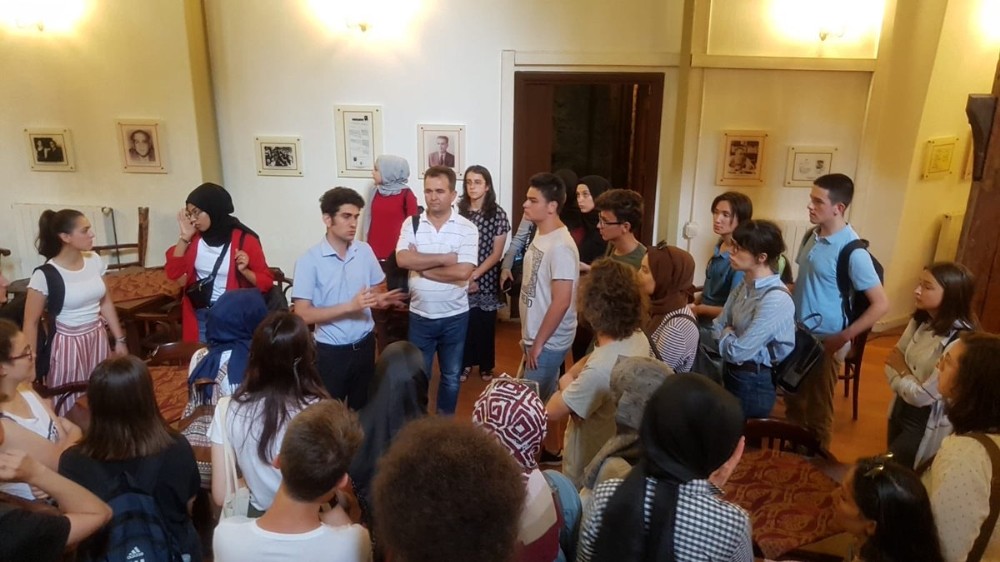 Genç Atölye’de dersler devam ediyor 