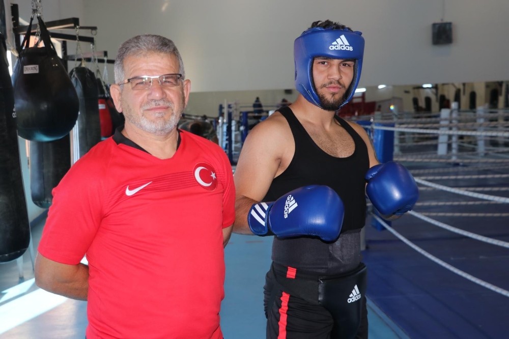 Genç boksör Samet, Avrupa yolcusu 