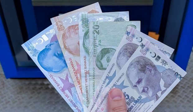 Genç çiftçilere 1,4 milyar hibe