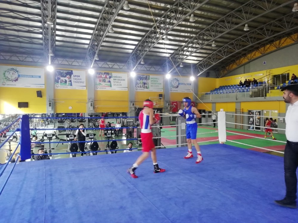 Genç Erkekler Boks İl Şampiyonası finali başladı 