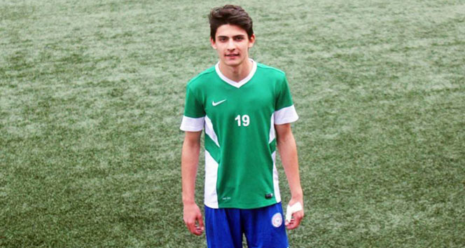 Genç futbolcu bir maçta 9 gol attı