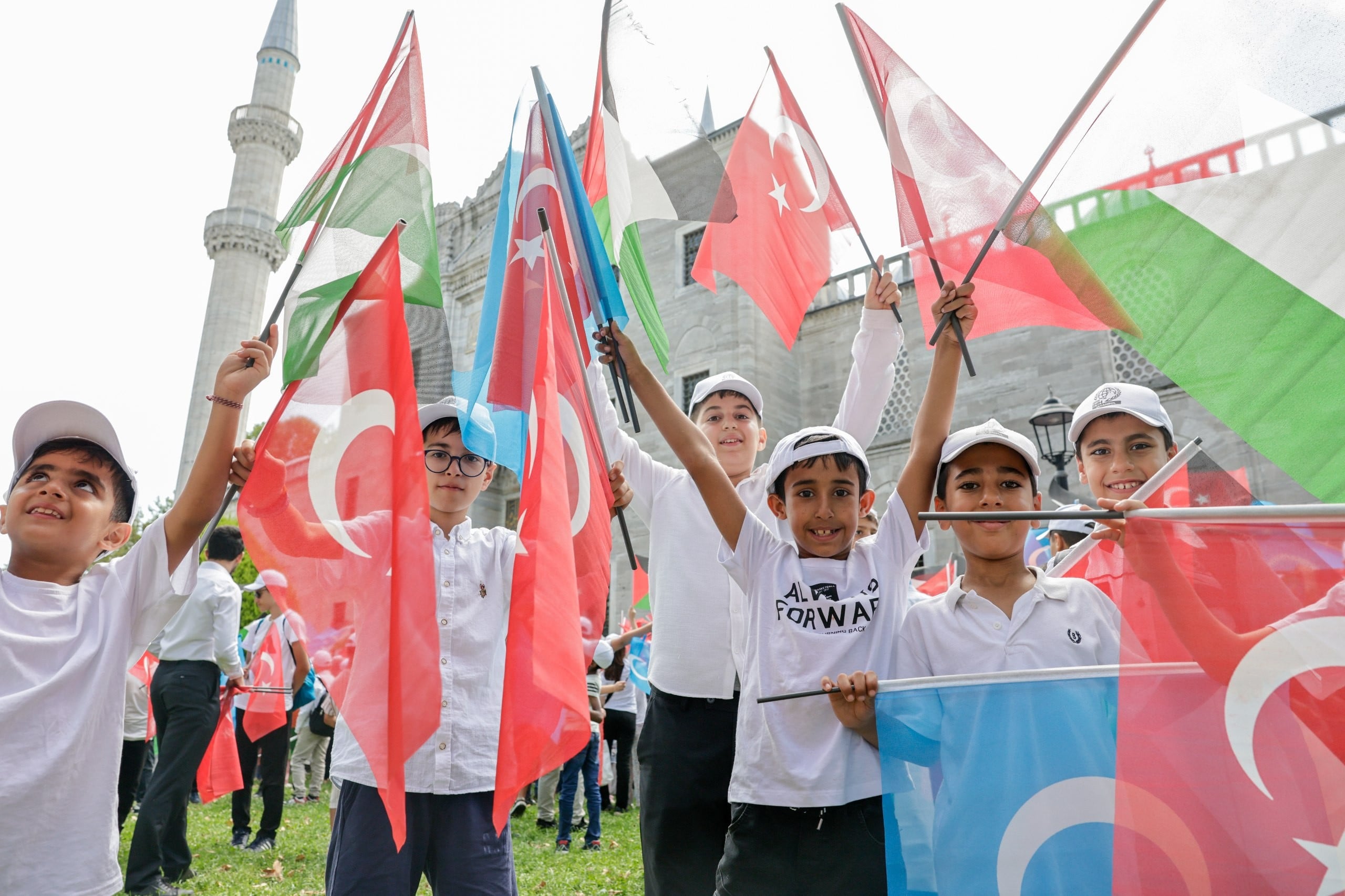 Genç İHH’nın Muhabbet Okulu Yaz Programı tamamlandı
