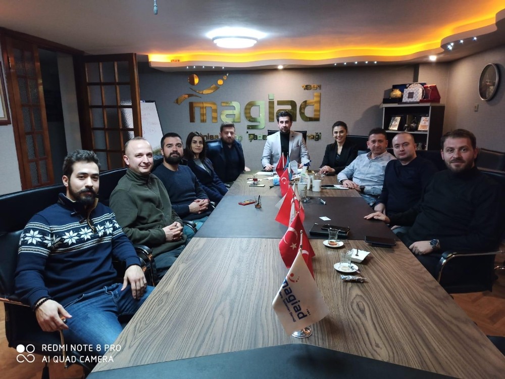 Genç iş adamlarına Covid-19 bilgilendirmesi 