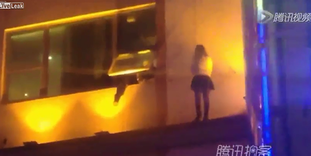 Genç kız böyle intihar etti/ VİDEO