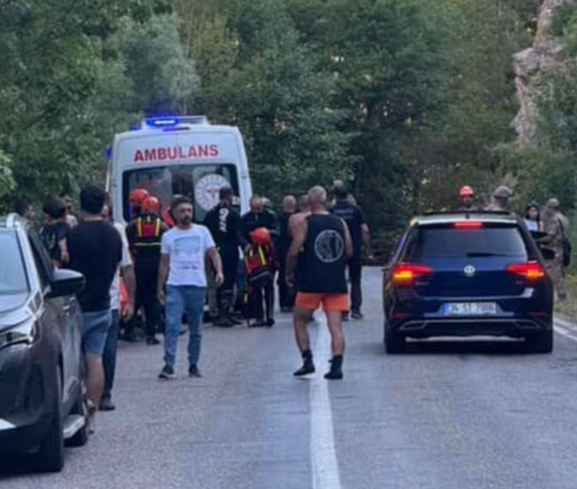 Genç kız Munzur çayına düştü! Kalp masajıyla hayata tutundu