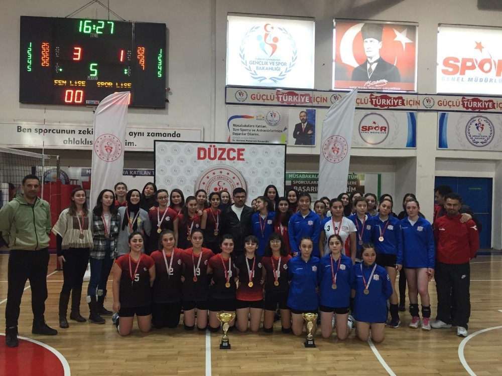 Genç kızlar voleybolda şampiyon belli oldu 