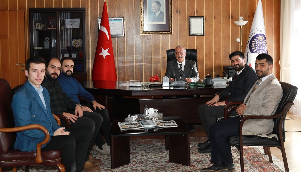 Genç Müsiad yöneticileri, Rektör Çomaklı ile bir araya geldi 