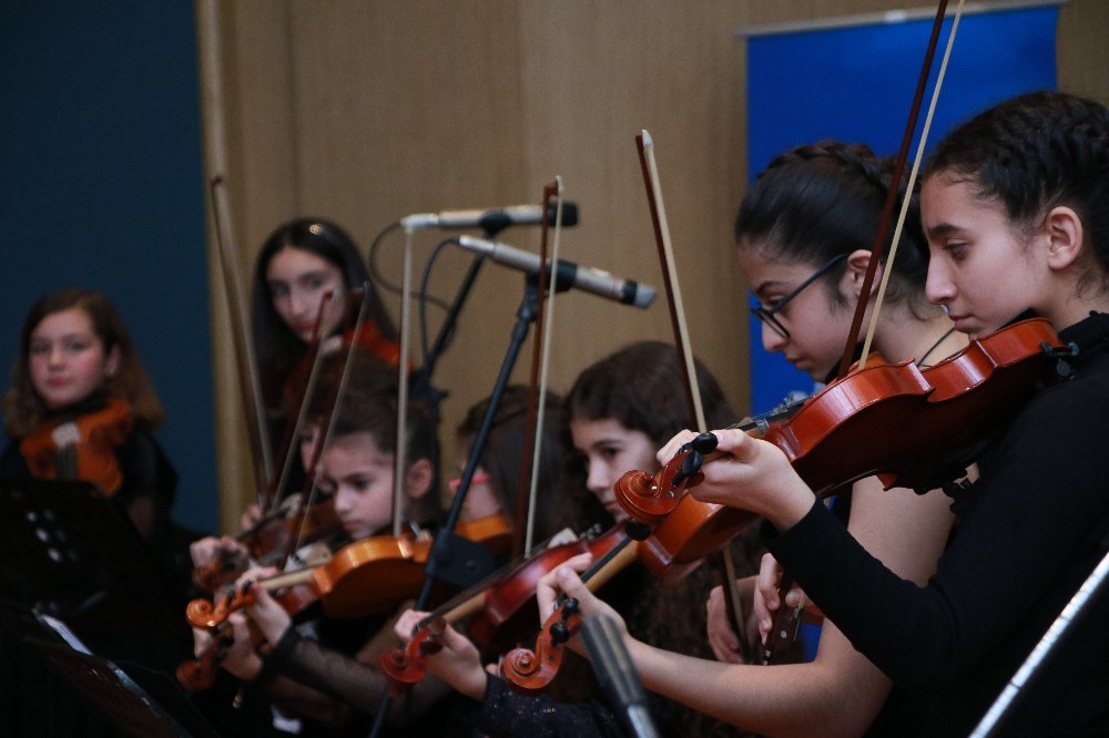 Genç müzisyenler göz doldurdu 