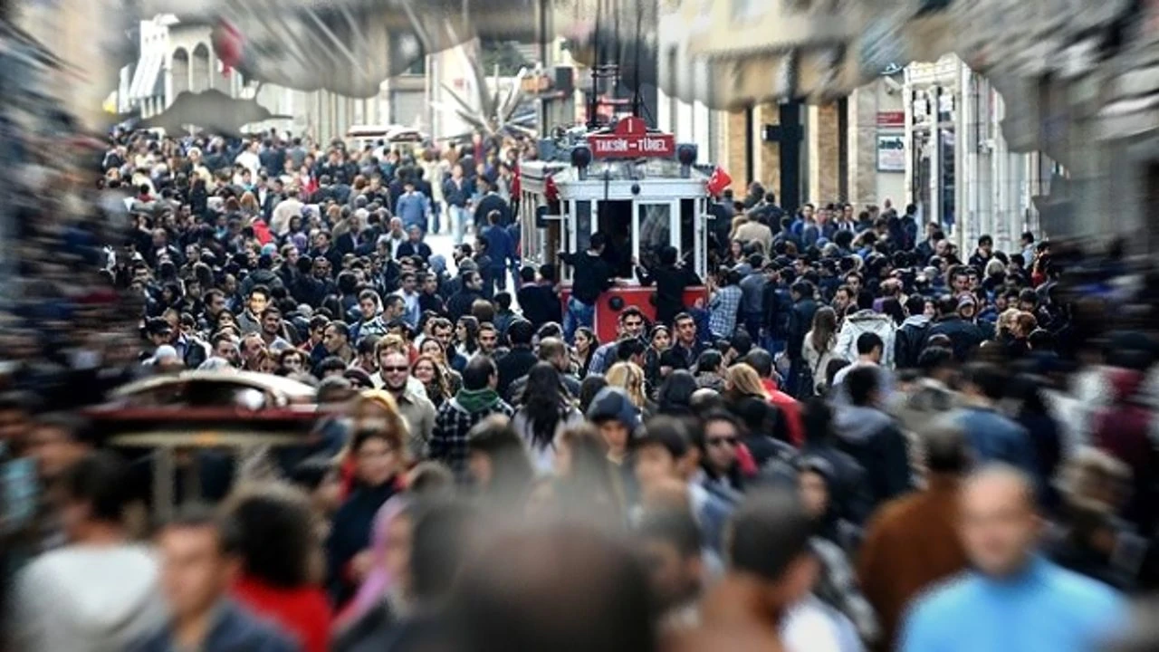 Genç nüfus oranı düşüyor!