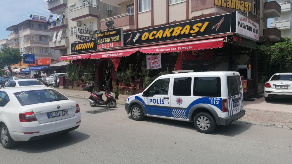 Genç restoran çalışanı mesai arkadaşları tarafından ölü bulundu 