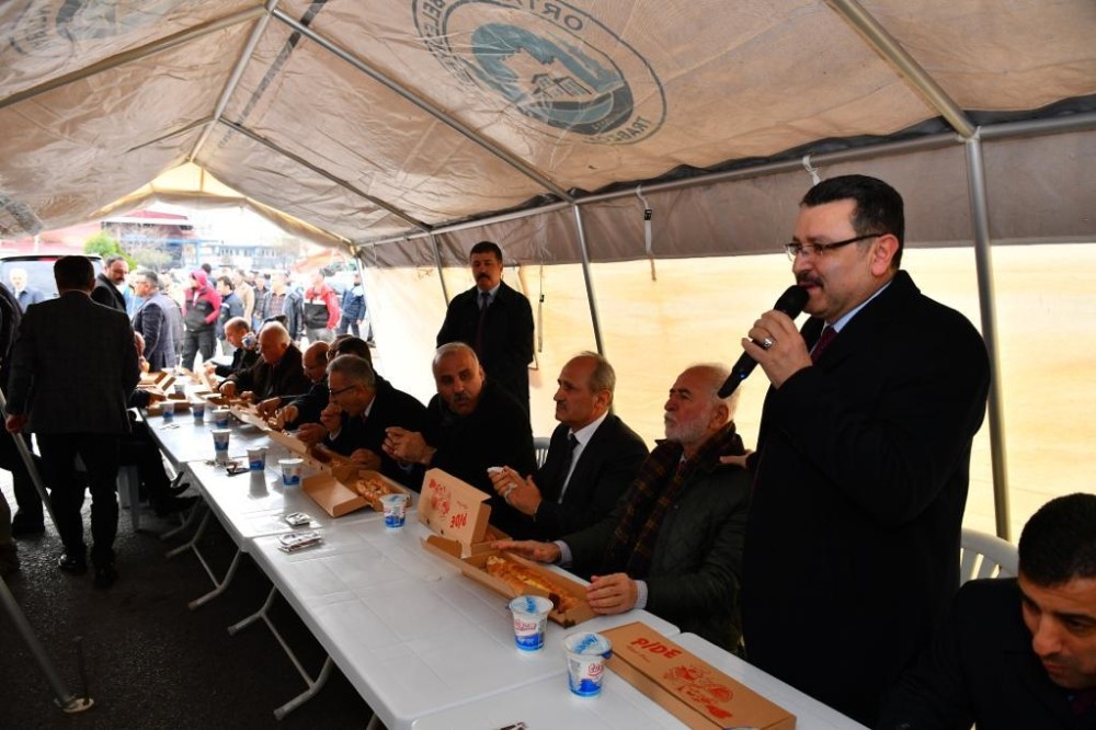 Genç Trabzonlular’ı Cumhurbaşkanı Erdoğan’ın mitingine davet etti 