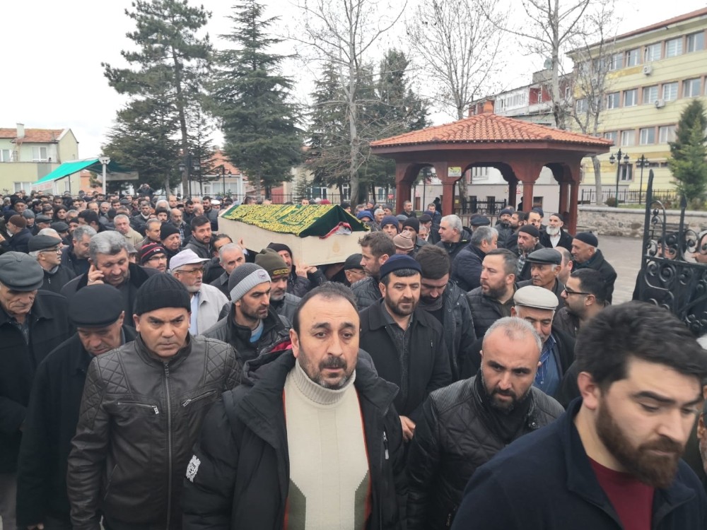 Genç yaşta kalbine yenik düştü 