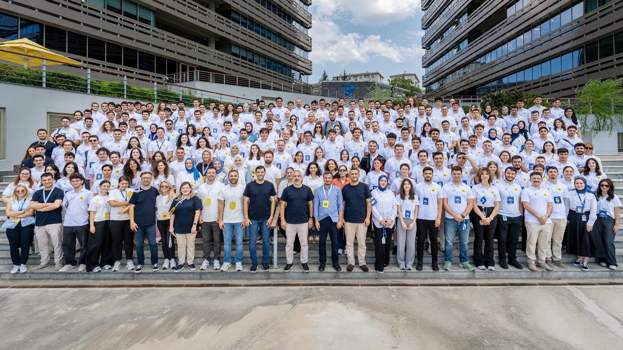 Genç yetenekler kariyerlerine ilk adımı Turkcell’de atıyor!