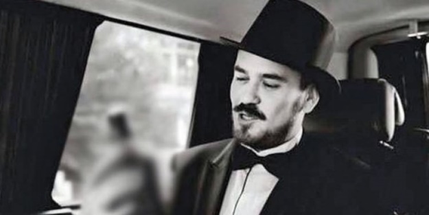 Genç yönetmen yanında bir notla ölü bulundu