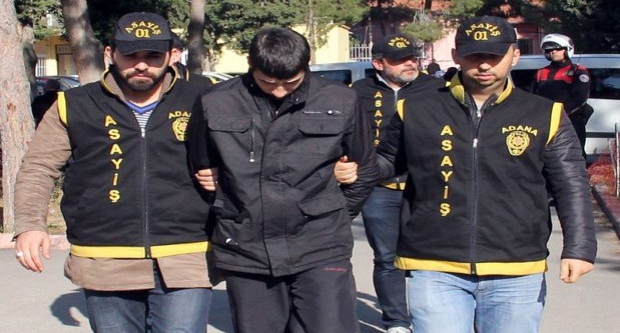 Genç kızın çantasını çalıp yaralayan kapkaççı yakalandı