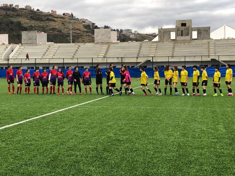 Gençler Gücüspor- Trabzon 1923 sporu 7- 0 mağlup etti 