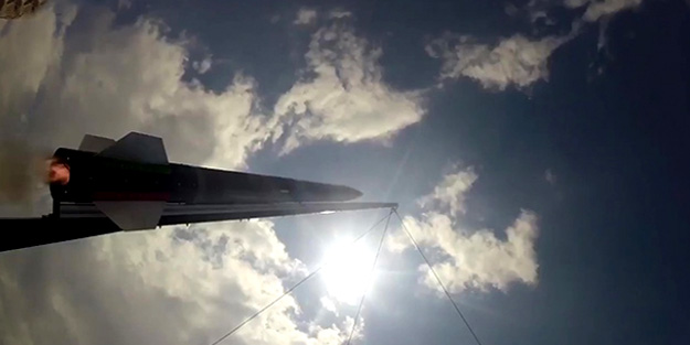 İTÜ'lü gençler gurur kaynağı oldu! İlk Hibrit Roketi geliştirdiler