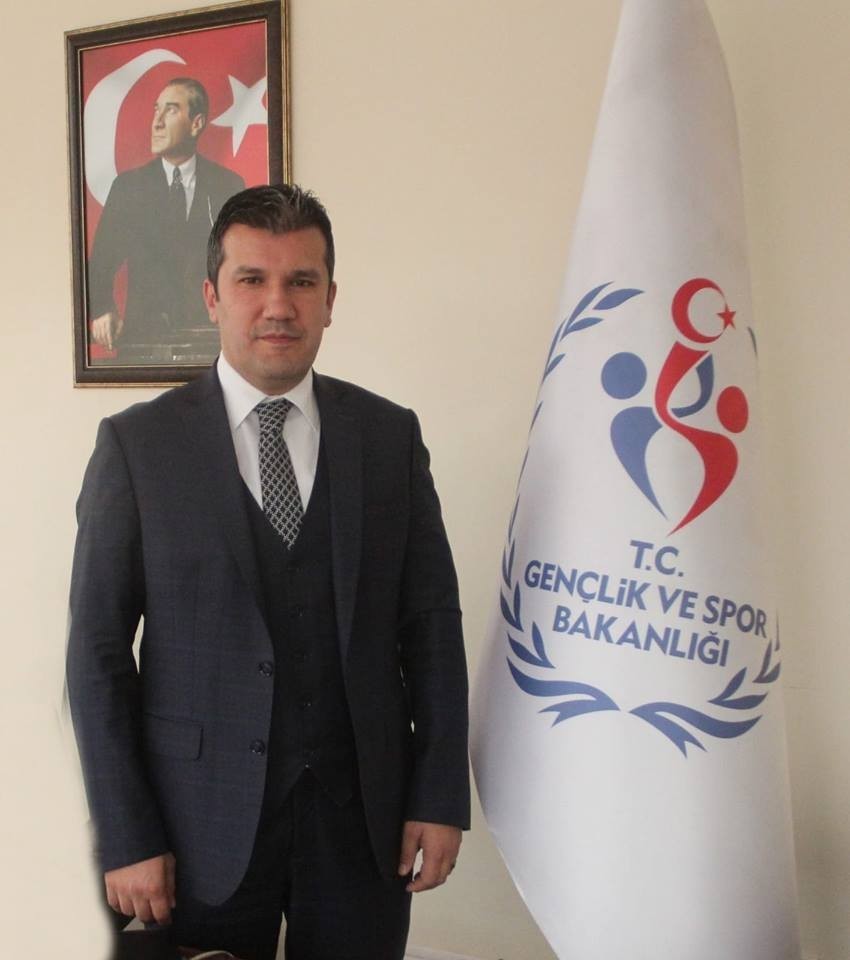 Gençler kan bağışında bulaşacak 