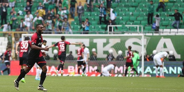 Gençlerbirliği, Bursaspor'u ateş hattına itti