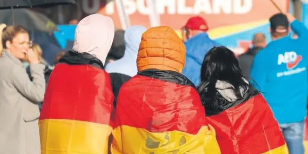 Gençlerde ırkçı eğilim artıyor