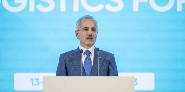 Gençlere vergisiz cep telefonu ve bilgisayar! Bakan Uraloğlu tarih verdi