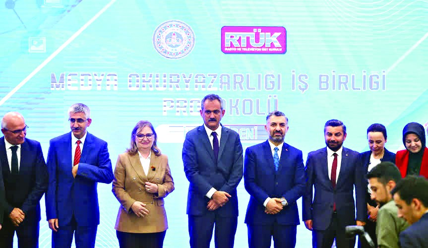 Gençlerimizi kültürel savrulmalara karşı daha dirençli yetiştireceğiz