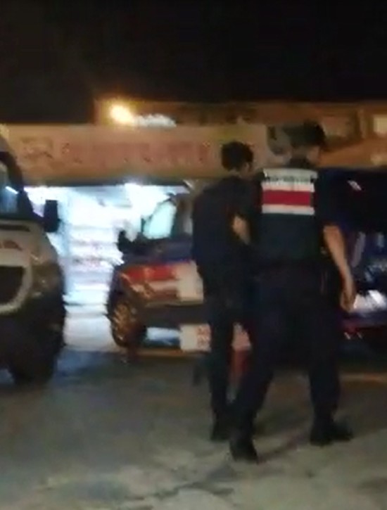 Gençlerin kavgasında kan aktı 
