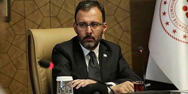 Gençlik ve Spor Bakanı Mehmet Kasapoğlu'ndan 'Hagi mi Alex mi?' anketi