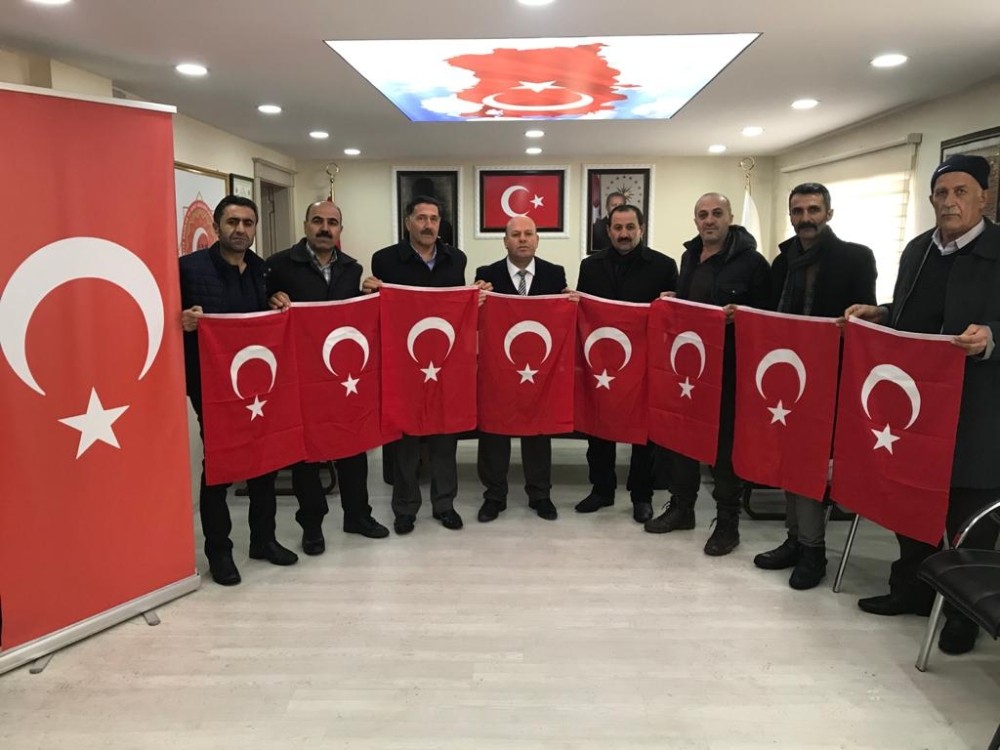 Genel Başkan Er’ bayrağımıza yapılan saygısızlığı kınıyoruz 