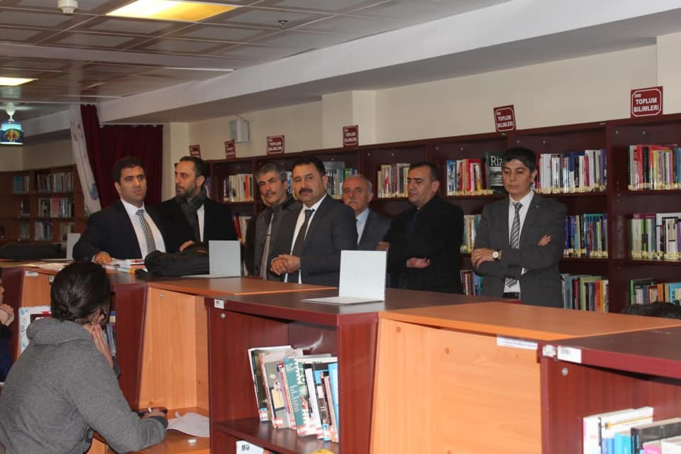 Genel Müdür Turşucu Kütüphaneyi inceledi 