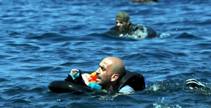 Genelkurmay: Ege'de 62 göçmen kurtarıldı