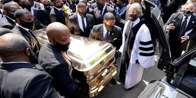 George Floyd'un tabutunda dikkat çeken detay