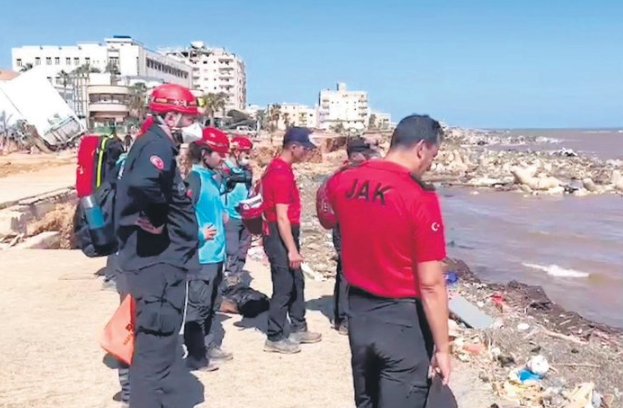 Gerçek dost kara günde belli olur! Sel felaketi yaşayan Libya’nın yardımına koşan ilk ülke olduk