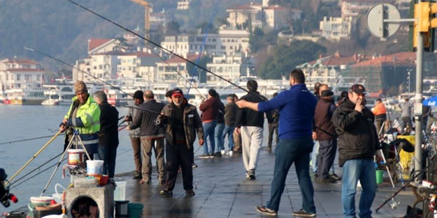 Koronavirüse aldırmayan vatandaşlar yine sahillere akın etti