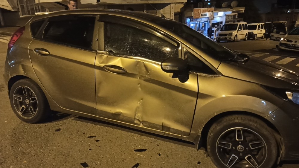 Gercüş’te motosiklet ile otomobil çarpıştı: 1 yaralı 