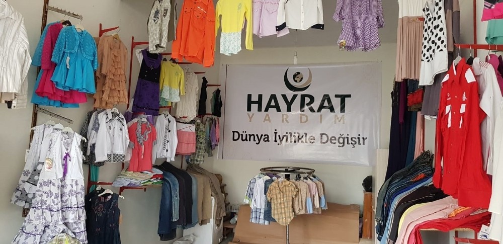 Gercüş’te yoksullar için mağaza açıldı 