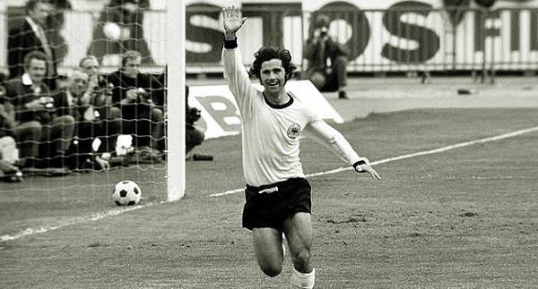 Gerd Müller kimdir kaç yaşında vefat etti?