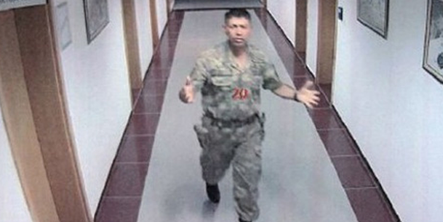 Gerekeni gerektiği yerde yapan aksiyoner kahraman