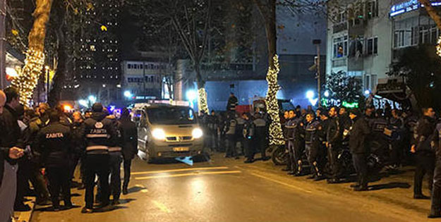 İstanbul'da iki belediyenin zabıtaları birbirine girdi