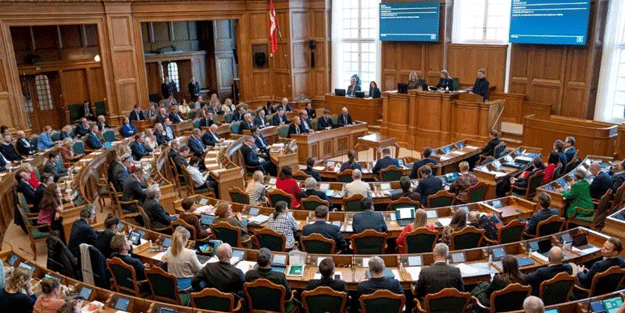 Geri adım attılar! Kur'an-ı Kerim'in yakılması yasaklanıyor