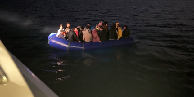Geri itilen 34 düzensiz göçmen kurtarıldı