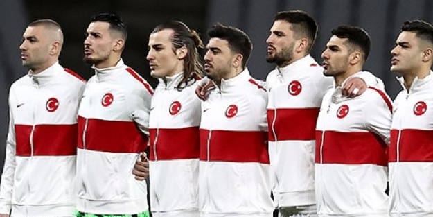 Gerilemeye devam ediyoruz! Milli takımdan kötü haber