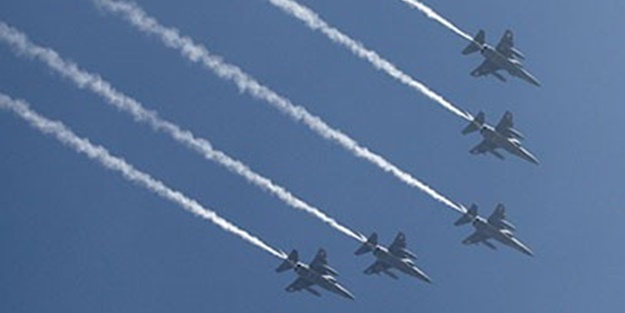 Gerilim arttı! Pakistan savaş uçakları havalandı
