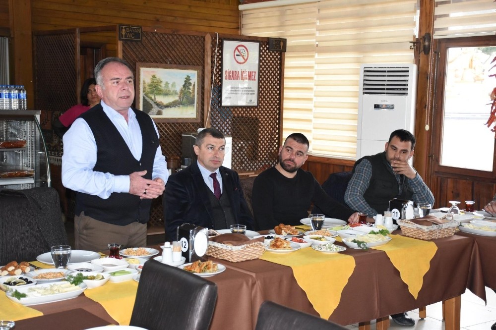 Germencik Belediye Başkanı Fuat Öndeş muhtarlarla bir araya geldi 