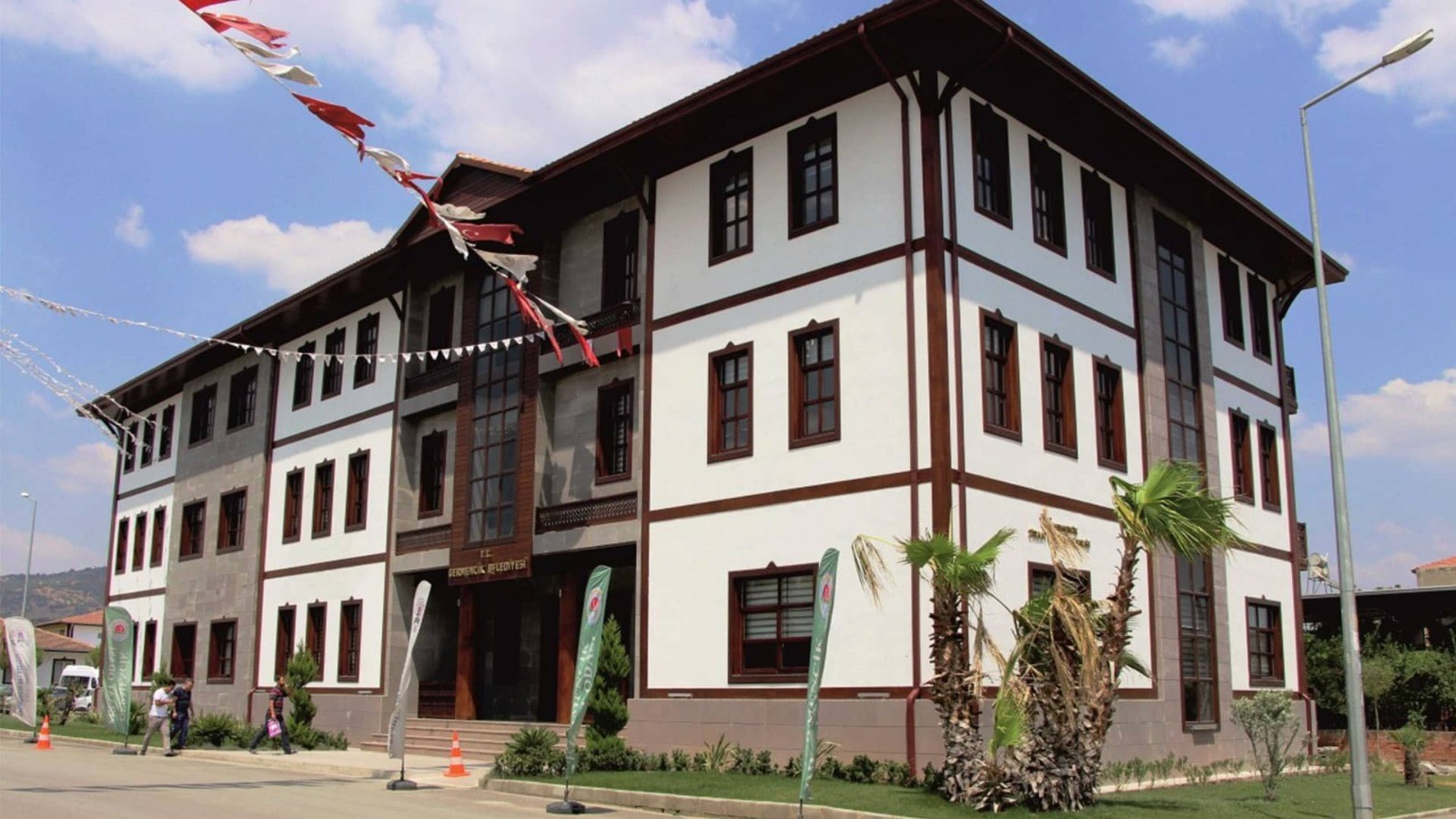 Germencik Belediyesi, mülklerini kiraya veriyor